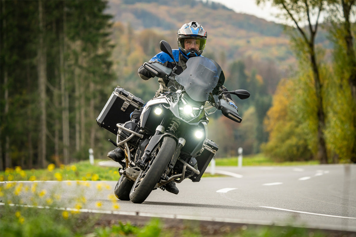 Wunderlich R1300GS - Adventure Siyah Yolcu Ayaklığı Alçaltma Kiti