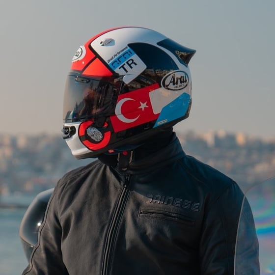 ARAI Quantic Nation TR Kapalı Kask